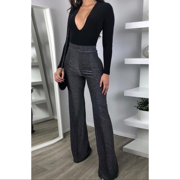So Fancy Boutique Tops - 🌹NEW - RICHA Deep V Bodysuit In Black